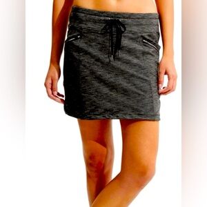 Athleta Skort, Sz. XS, Heather Gray, Back Pockets, Zippered Front Pockets